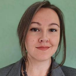 Anna Mayr